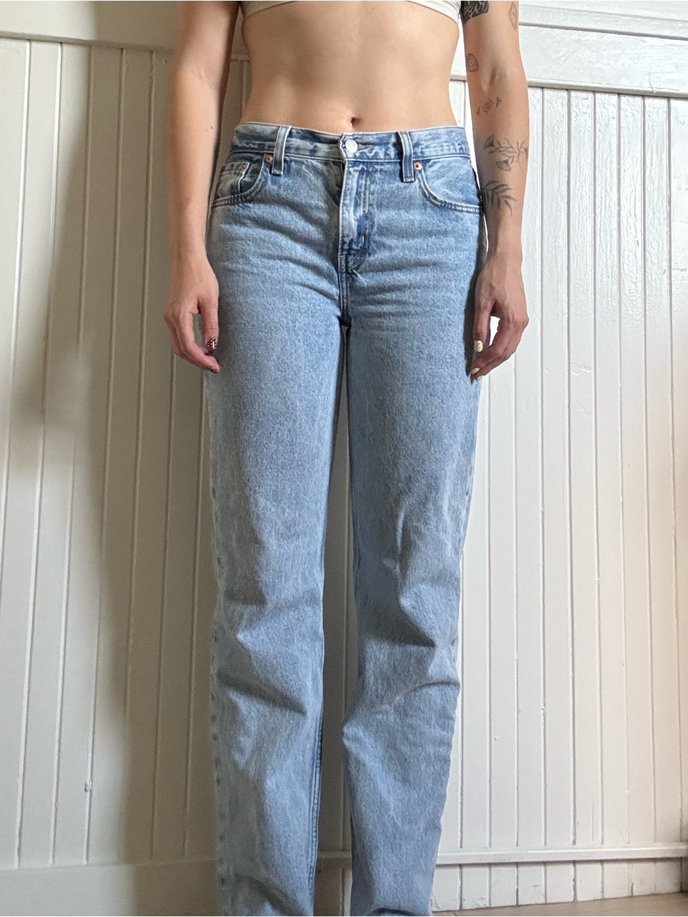 Light Wash Straight Leg Women’s Jeans - Classic Blue